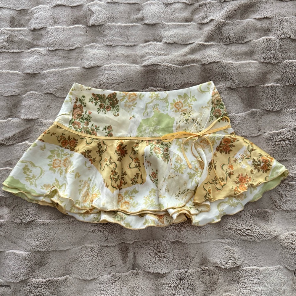 Kimchi Blue Yellow Floral Tiered Mini Skirt